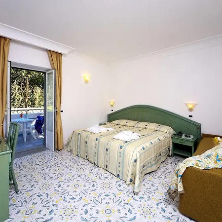 地中海公园温泉酒店 Forio di Ischia