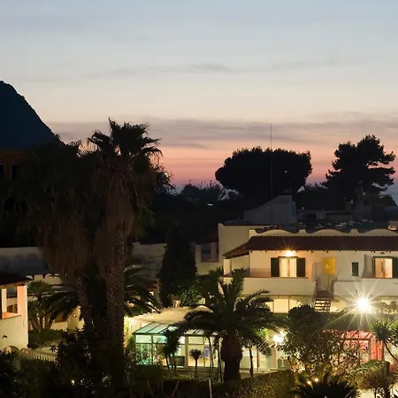 地中海公园温泉酒店 Forio di Ischia