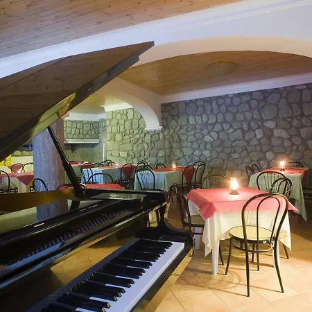 地中海公园温泉酒店 酒店 4*